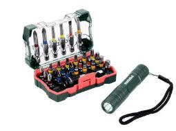 METABO JUEGO DE PUNTAS 29 PZAS. + LINTERNA